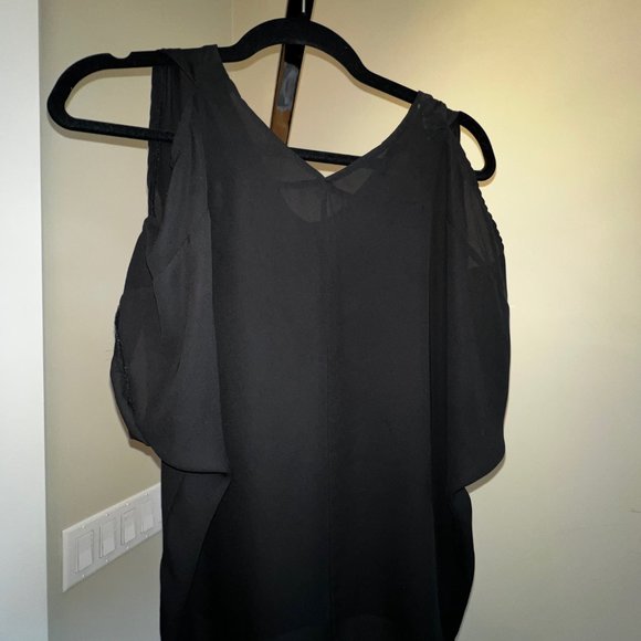 Cold shoulder top - Picture 3 of 3